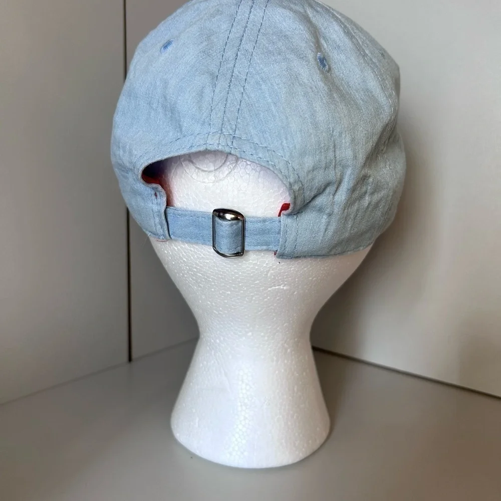 Children’s Mickey Mouse blue and red children’s hat size M/L 7-10.